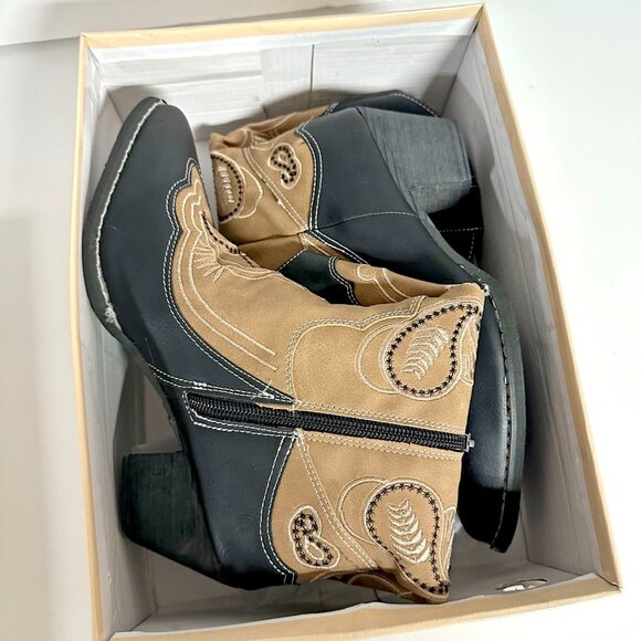 *NEW* AMS Cowgirl Boots - Picture 10 of 13